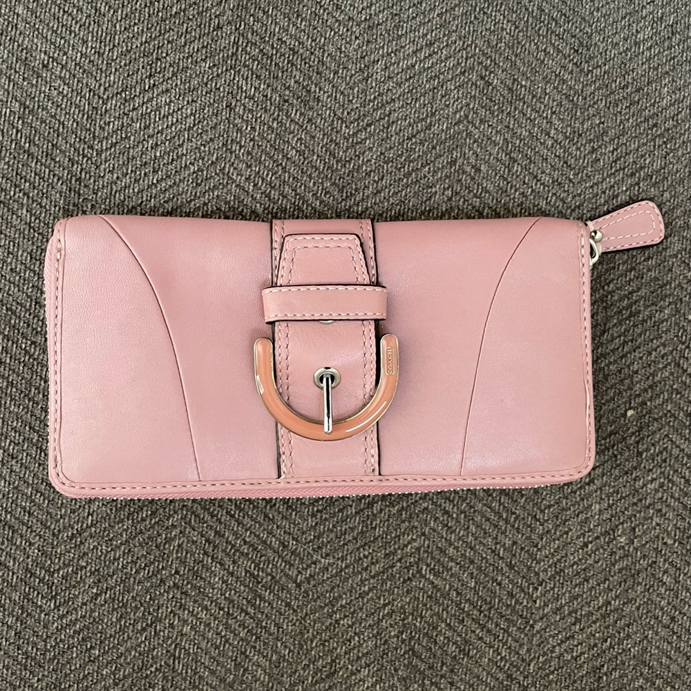 Wallet. Coach.